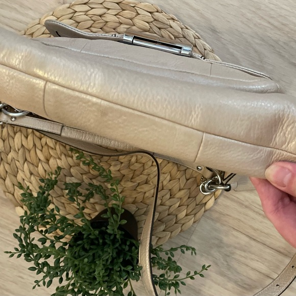 COACH Kristin pebbled leather purse - Picture 7 of 11